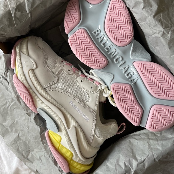 balenciaga triple S (brand new) - Picture 4 of 4